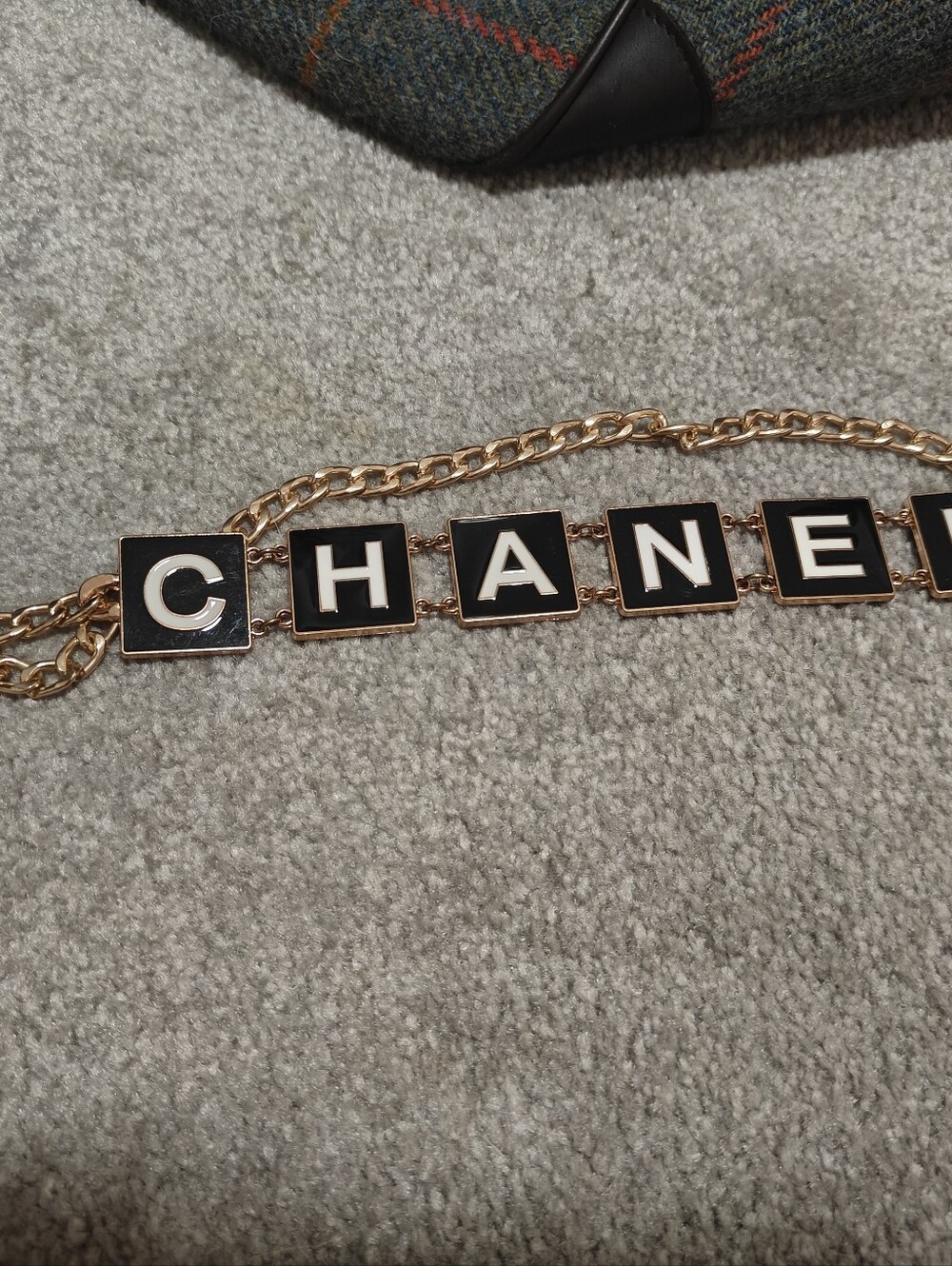 Black and Gold Letter Link Chain Belt cost9me - Picture 2 of 5